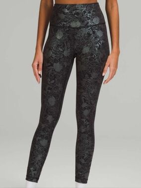 Lululemon Wunder Train High-Rise Tight Size 4 25" Logo Flourish Black Iridescent
